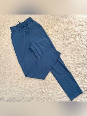 lululemon athletica straight leg high waisted pants in beautiful blue